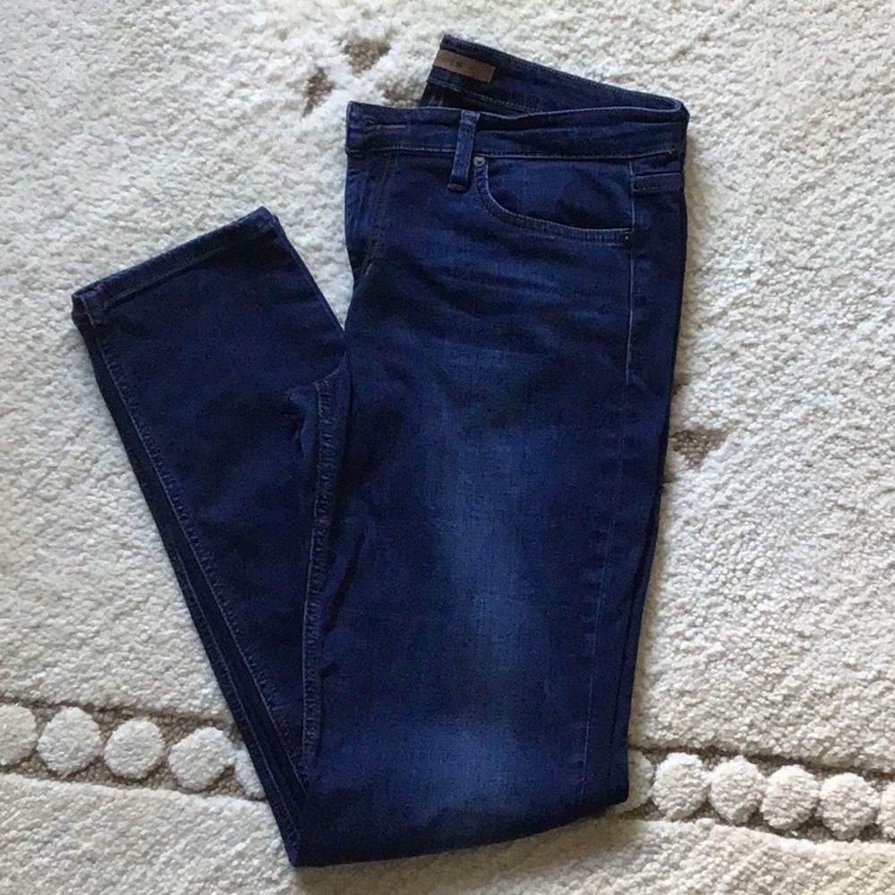 Joe’s Flawless Cigarette Straight Leg Jeans    30” inseam